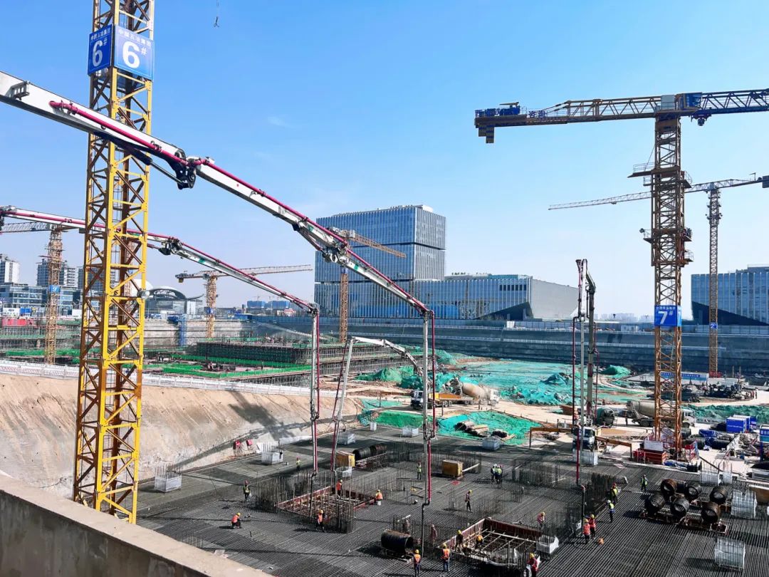 提前11小时！威尼斯9499大米数泵车赋能高效施工